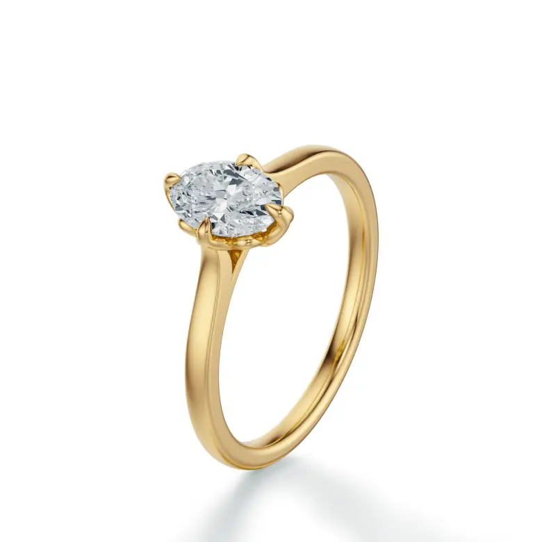 Pierścionek z owalnym diamentem SBPZ_067